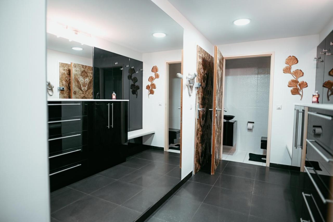 Vip Vienna Shopping Center 5 Appartment Extérieur photo